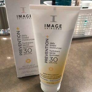 glow on 5th beauty night cream